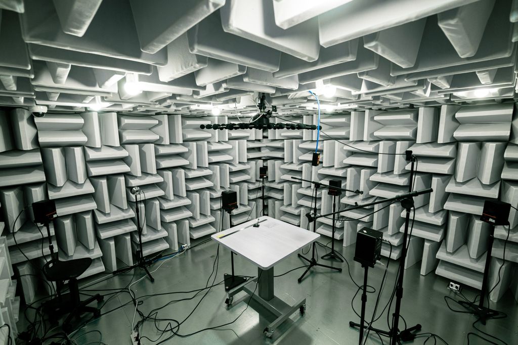 Hemi-anechoic room